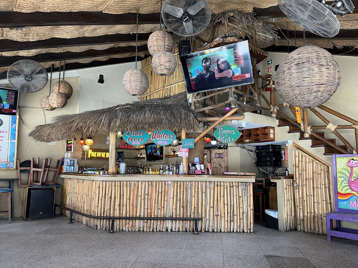 Mr. Flamingo pink bar
